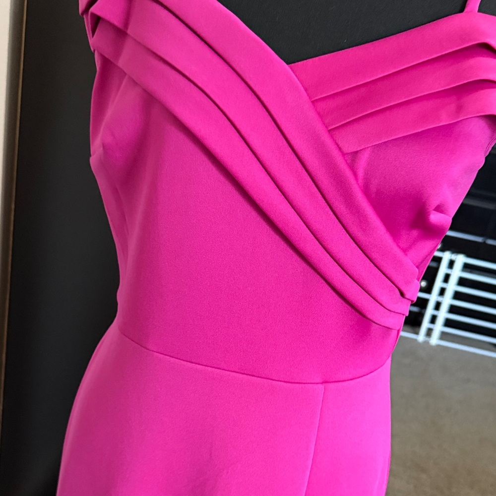 Strapless Magenta Dress 
Can be worn for formal or semi formal - Picture 3 of 5